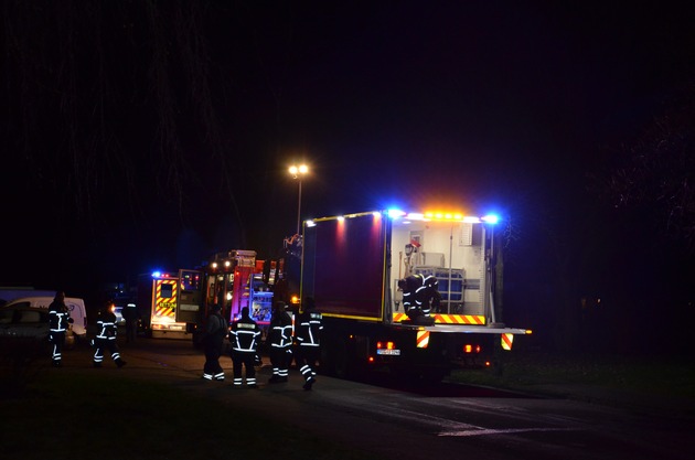 FW-RD: Kellerbrand, 18 Personen mussten evakuiert werden Kolberger Straße, in Rendsburg, kam es Heute (01.01.2020) zu einem Kellerbrand, dabei mussten 18 Personen evakuiert werden.