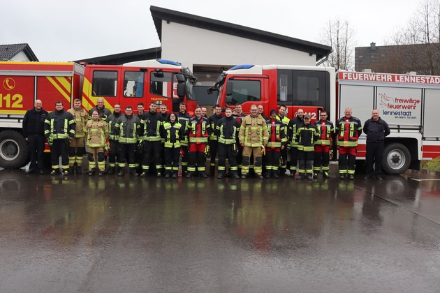FW-OE: 23 neue Maschinisten f&uuml;r die Feuerwehren im Kreis Olpe