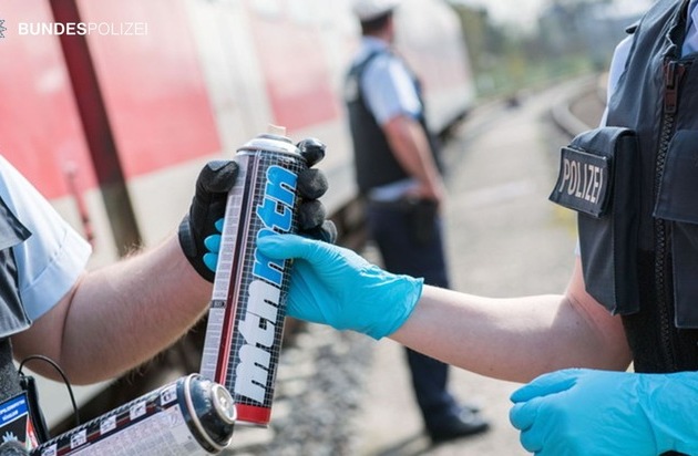 Bundespolizeidirektion München: Graffitisprayer geschnappt