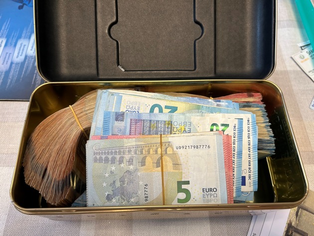 ZOLL-DD: Dresdner Zollfahnder decken illegale Ausfuhren von PKW nach Russland in Millionenhöhe auf