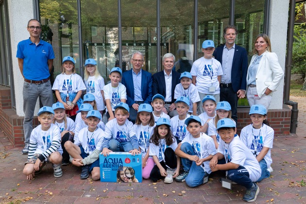 Bundesweites Erfolgsmodell für nachhaltige Bildung: AQUA-AGENTEN begeistern seit 15 Jahren Kinder für die Vielfalt von Wasser