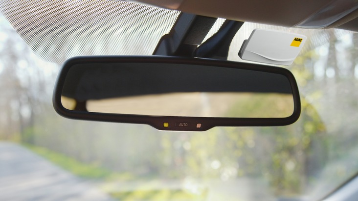 Start der Reisewelle 2026: Mit der ADAC Mautbox ohne Stopp durch Europas Mautstationen