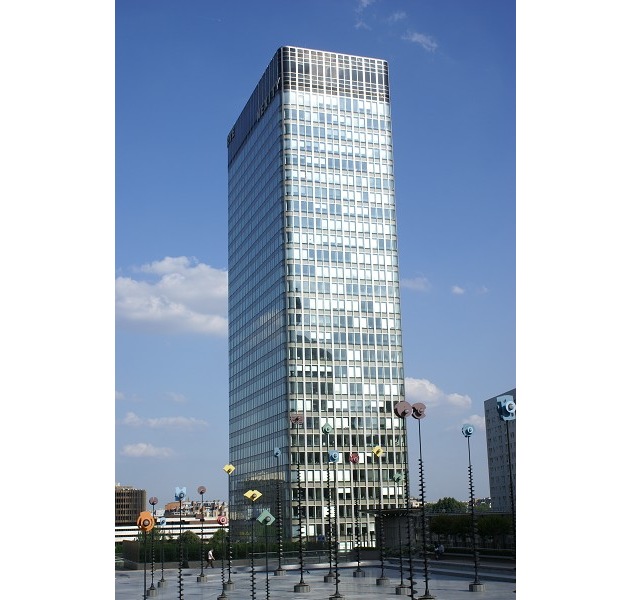 HRS stärkt Standorte in Europa mit neuen Büros in Amsterdam und Paris