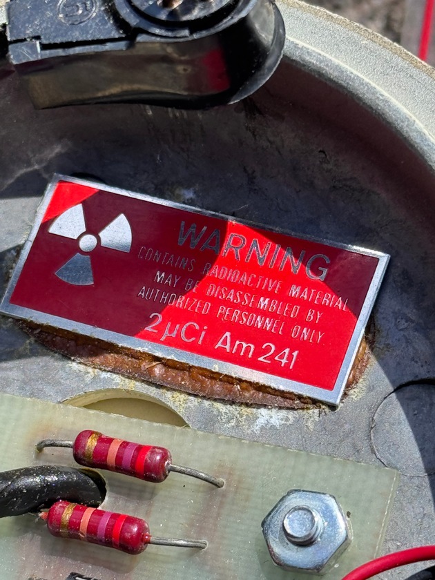FW-SE: Verdacht auf radioaktiven Fund in Hasenkrug - Feuerwehren und ABC-Zug im Gefahrguteinsatz