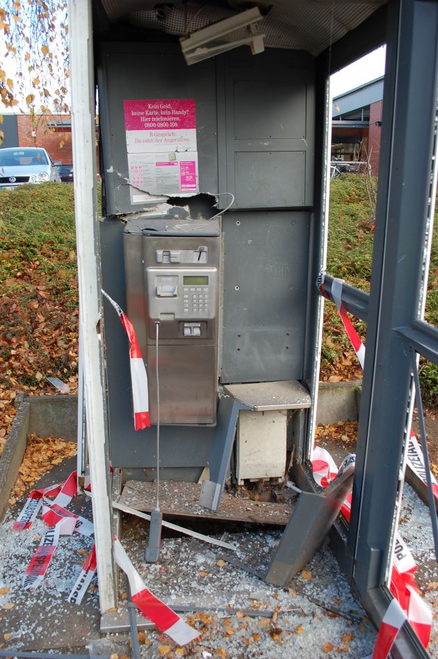 LKA-SH: Zeugenaufruf: Telefonzellensprengung in Lübeck - Bilder beigefügt