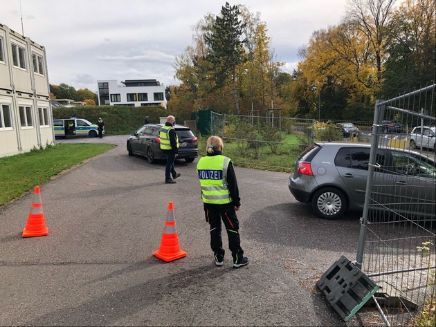 POL-RBK: Bergisch Gladbach - Intensive Verkehrskontrollen des Verkehrsdienstes entlarven zahlreiche Verstöße