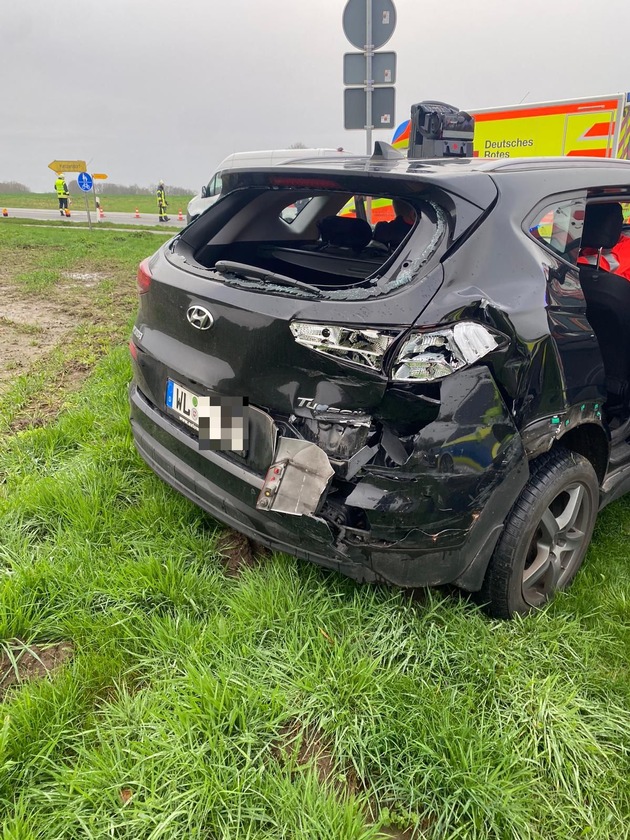 POL-STD: Zwei VW-Multivan in Kutenholz entwendet, Autofahrerin bei Unfall auf der Bundesstraße 3 in Buxtehude verletzt
