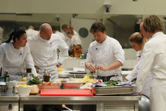 Wer gewinnt &quot;Hell&#039;s Kitchen&quot;? Das Finale mit den Starköchen Jamie Oliver und Frank Rosin am Mittwoch, 11. Juni 2014 in SAT.1