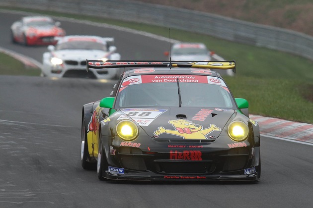 Der berühmte Eifel-Marathon &quot;24-Stunden-Rennen&quot; auf dem Nürburgring steht bevor und die Voraussetzung für das HARIBO Team-Manthey sind bestens! (mit Bild)