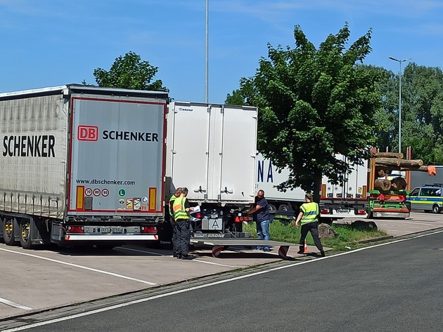 API-TH: Verkehrskontrolle Schwerverkehr