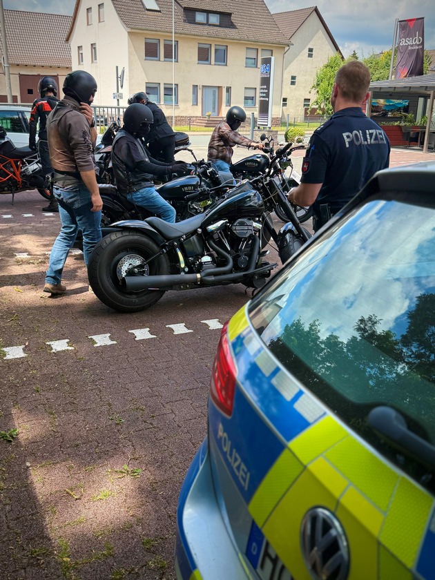 POL-HM: Motorradkontrollen im Bereich Lauenförde/ Meinbrexen