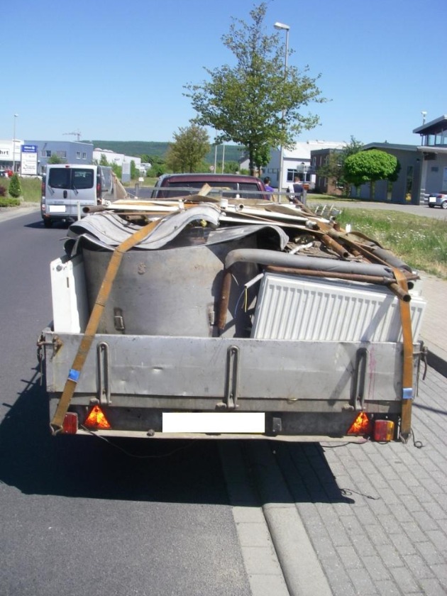 POL-DN: Verkehrsdienst zieht Altmetallsammler aus dem Verkehr