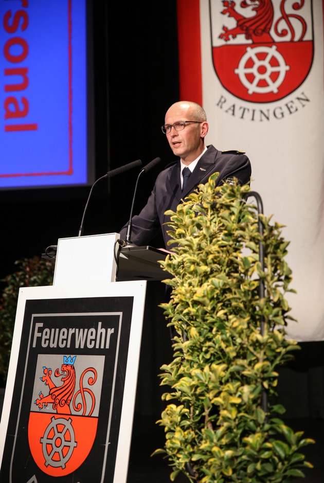 FW Ratingen: Wehrversammlung der Feuerwehr Ratingen wieder ein voller Erfolg