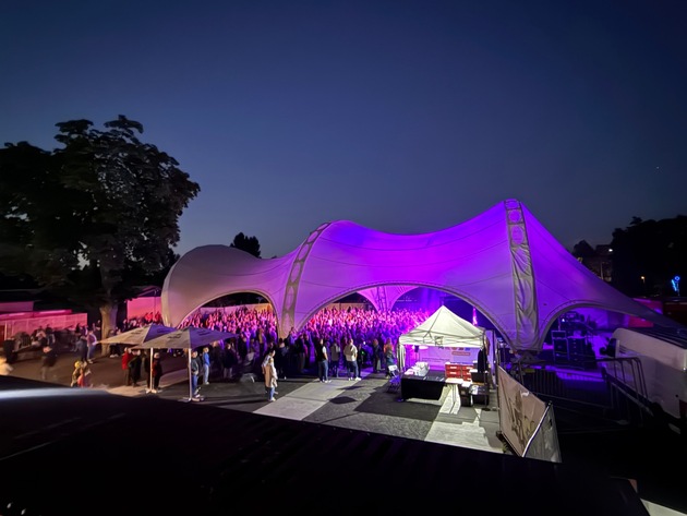 Rave auf der Landesgartenschau: so was gab es auf einer Gartenschau (möglicherweise) noch nie – die Event-Highlights vom 1. bis 13. September auf der LAGA Neuss
