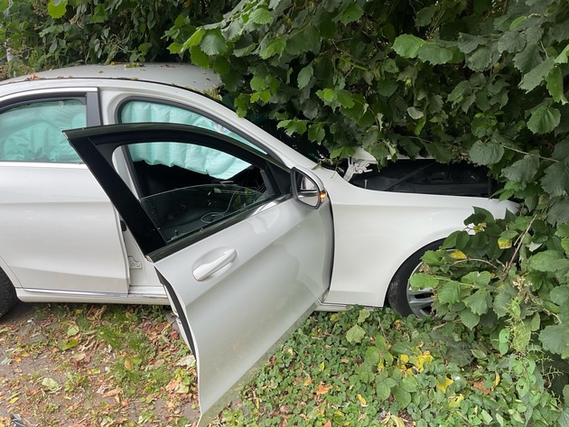 FW-MH: Verkehrsunfall auf der Ruhrorter Straße