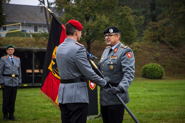 Panzerbrigade 21 stellt neuartigen Artillerieverband auf
