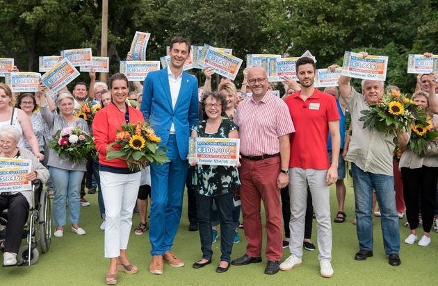 Deutsche Postcode Lotterie: Berlin im Glück - Postcode-Gewinn für die Hauptstadt