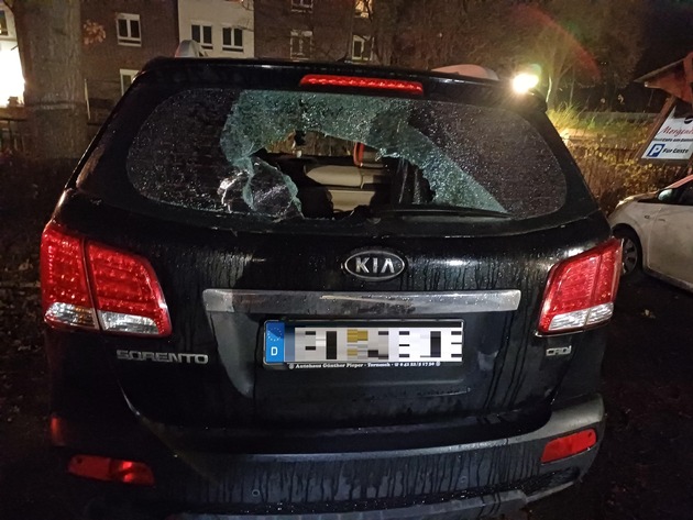 POL-SE: Tornesch - Polizei bittet um Hinweise nach Sachbeschädigungen im Innenstadtbereich