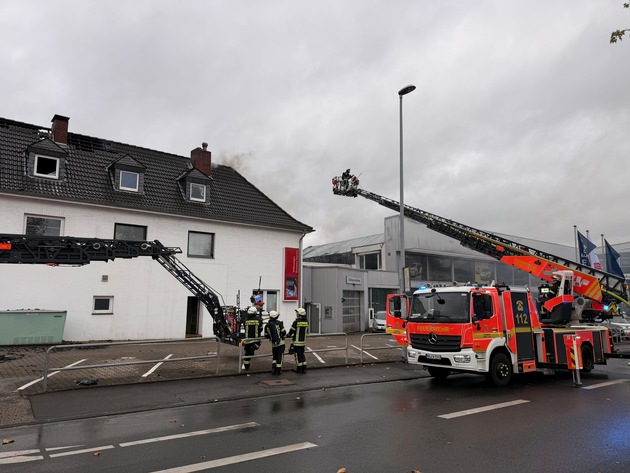 FW-MH: Zweite Folgemeldung zum Großbrand an der Kölner Straße
