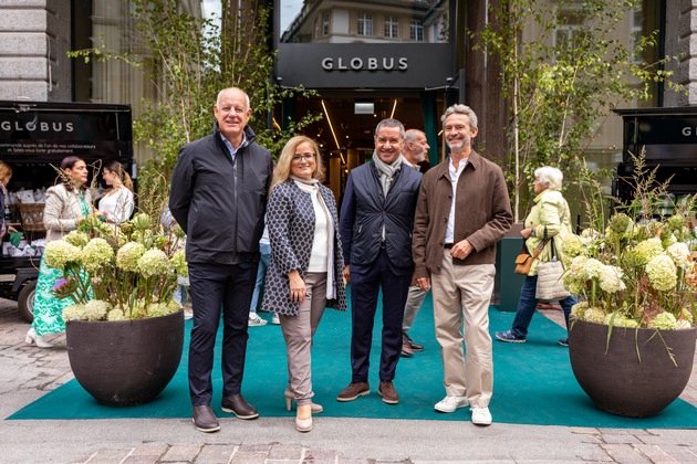 Globus CEO Franco Savastano eröffnet neuen Globus in St. Gallen am Multertor