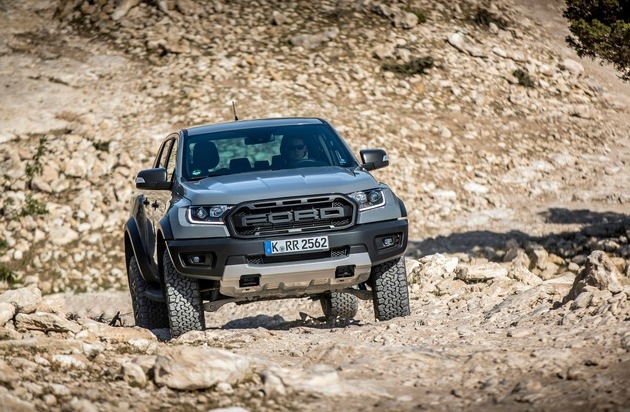 Ford-Werke GmbH: Die Leserinnen und Leser von OFF ROAD haben gewählt: Der Ford Ranger ist "Geländewagen des Jahres 2020"