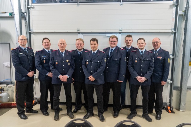 FW Flotwedel: Jahreshauptversammlung der Ortsfeuerwehr Sandlingen - Neuwahlen, Beförderungen und Ehrungen