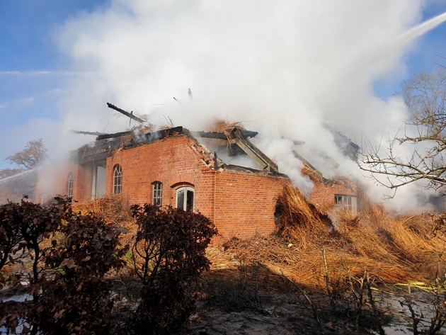 FW-RD: Update zu: Grossbrand auf landwirtschaftlichen Anwesen in Beringstedt, Ortsteil Ostermühlen
