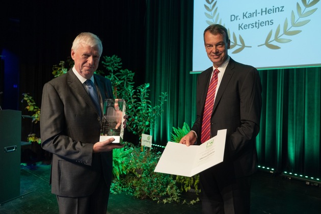 BGL verleiht Silberne Landschaft/ Höchste Auszeichnung für Nicht-Mitglieder an Dr. Karl-Heinz Kerstjens