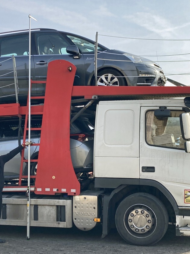 POL-GI: Gießen: Kontrollen des gewerblichen Güterkraftverkehrs - zahlreiche Verstöße