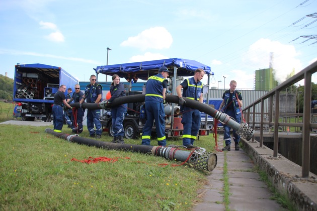 THW NRW: Innenministerium begeistert von THW-Gro&szlig;&uuml;bung