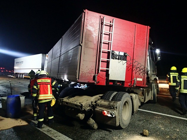 POL-VDMZ: A61 wegen Verkehrsunfällen gesperrt