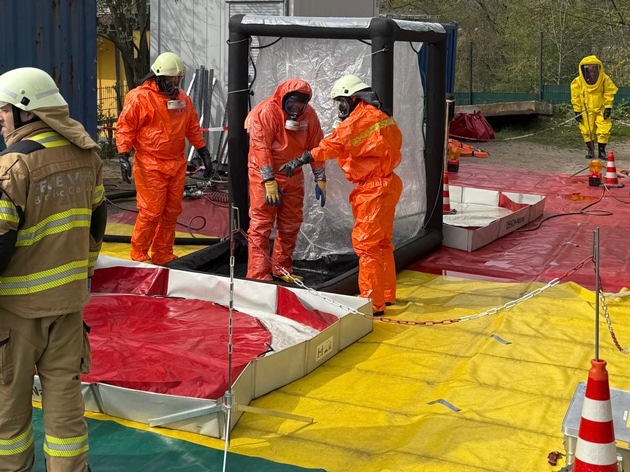 FW-GL: Gefahrstoffaustritt in Nebengebäude des Evangelischen Krankenhauses - Einsatz beendet