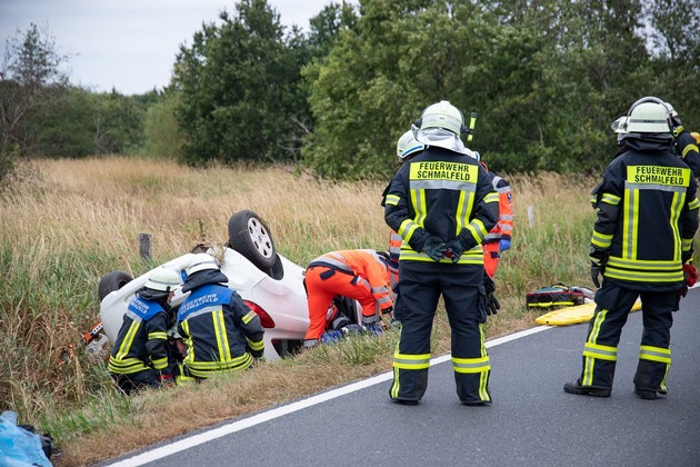 FW-SE: Schwerer Verkehrsunfall in den Schmalfelder Kurven