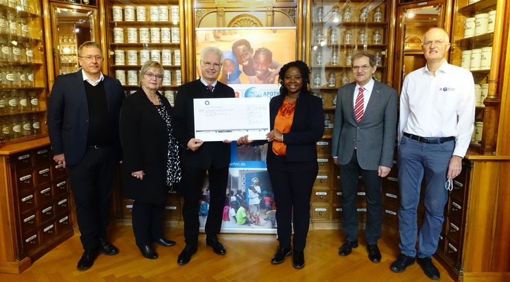 Die NGO &quot;Apotheker helfen e.V&quot; unterstützt den Neubau einer Kinderklinik in Togo