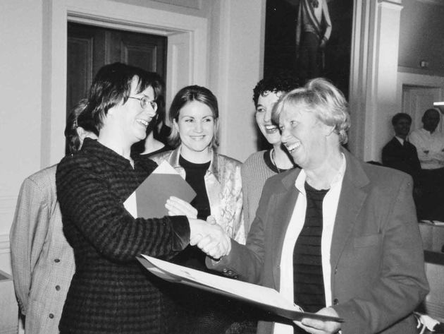 Frauen f&uuml;hren Staaten, Gesellschaften und Gemeinschaften an: Liechtenstein mit Portr&auml;ts in UNO-Ausstellung vertreten