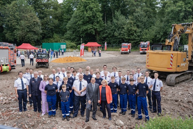 FW-E: Neubau der Feuerwache Werden/Heidhausen startet mit symbolischem Spatenstich