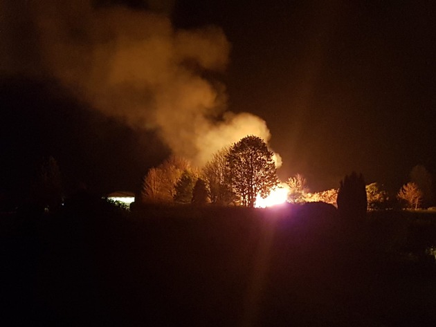 FW-KLE: Einsatzbilanz: Keine ruhigen Ostertage für die Feuerwehr in Bedburg-Hau