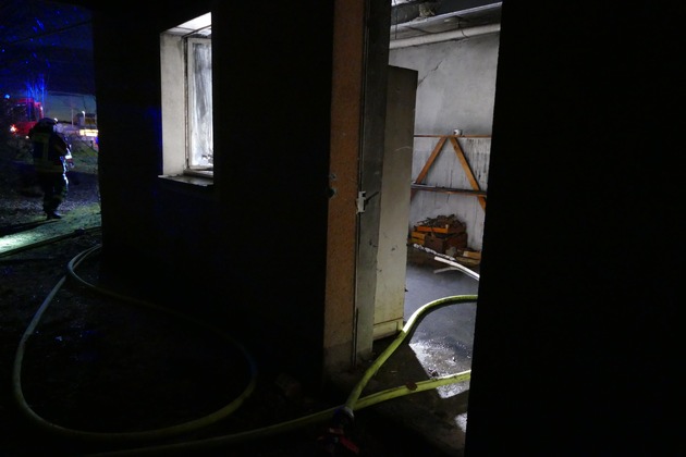 FW Stockach: Brand in einem leerstehenden Gebäude