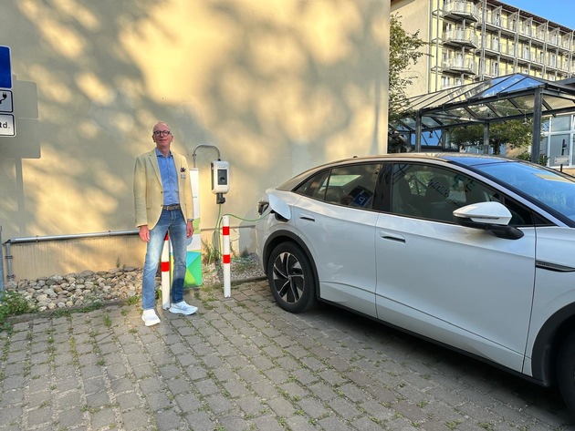 Neue E-Ladesäulen an der Dr. Becker Kiliani-Klinik