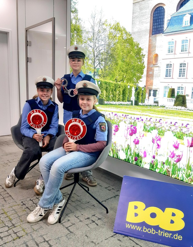 POL-PPTR: Polizeipräsidium Trier unterstützt Kinderprogramm zum Weltspartag