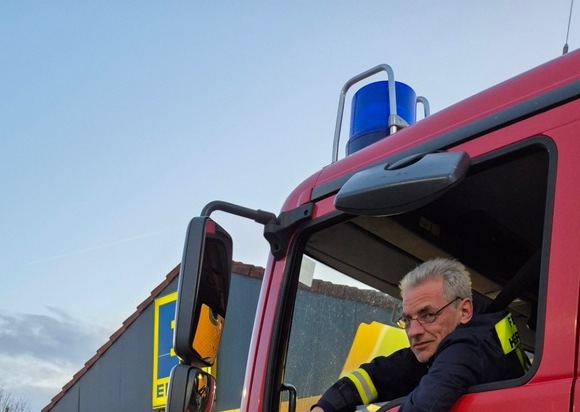 FW Südheide: Ausgelöste BMA in Hermannsburg - Gerhard Bosselmann bedankt sich bei der Feuerwehr Hermannsburg