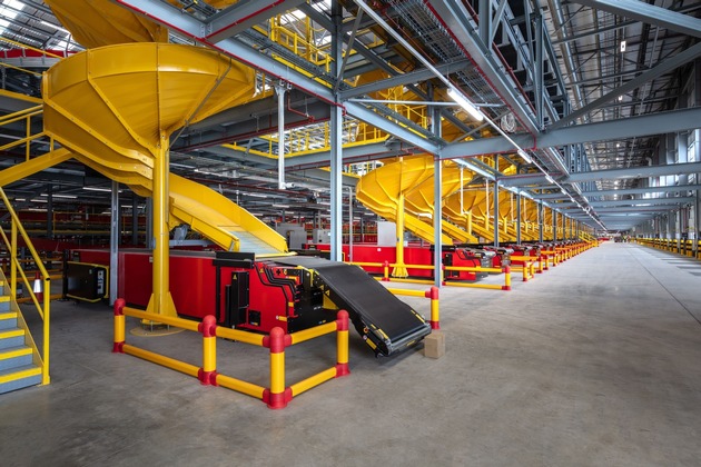 PM: DHL eCommerce eröffnet hochmodernes Paketzentrum in Großbritannien zur Unterstützung des Wachstums im Onlinehandel / PR: DHL eCommerce opens state-of-the-art parcel hub in UK to support growth of online businesses