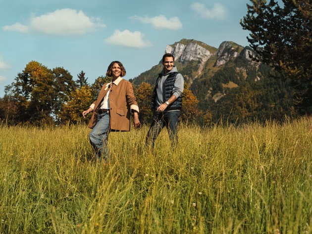 „Beautiful Autumn“: Roger Federer und Halle Berry bringen den Schweizer Herbst zum Strahlen
