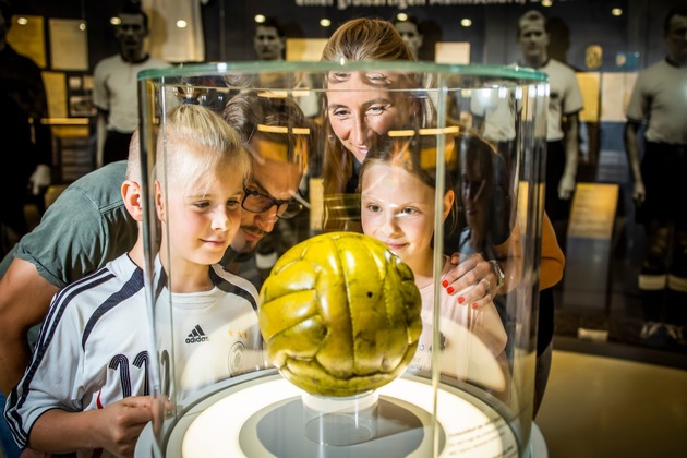 Presse-Info mit Verlosungsangebot: Osterferien im Fußballmuseum