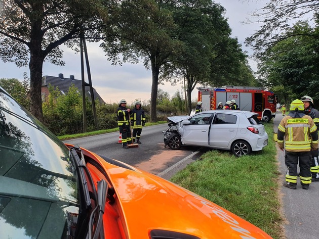 FW-KLE: Verkehrsunfall auf der Bundesstraße