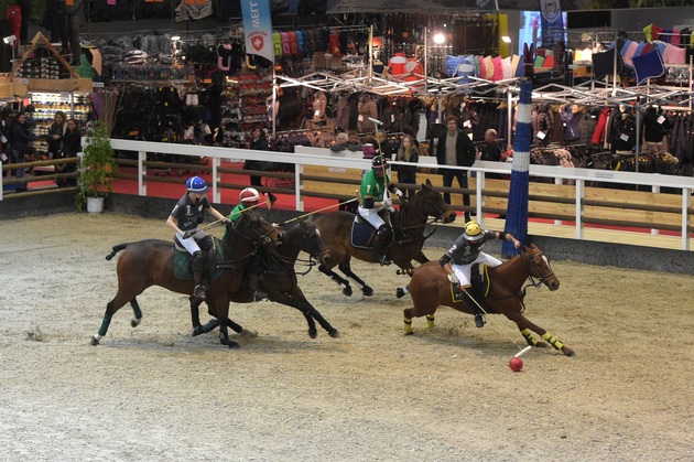 Sportlich, sportlich: Grüne Woche und HIPPOLOGICA feiern Hochzeit / Das Reitsport-Event der Internationalen Grünen Woche Berlin eröffnet die Pferdesportsaison vom 25. bis 28. Januar 2018