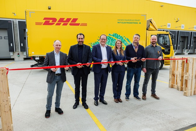 PM: DHL Freight feiert Eröffnung seines neuen Logistik-Terminals in Berlin City / PR: DHL Freight officially inaugurates its new logistics terminal in Berlin