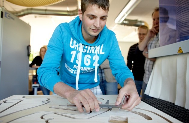 Fachverband Leben Raum Gestaltung Hessen/Rheinland-Pfalz: Holzfachschule Bad Wildungen mit neuem attraktiven Weiterbildungsangebot: Holztechniker und Tischlermeister in 24 Monaten