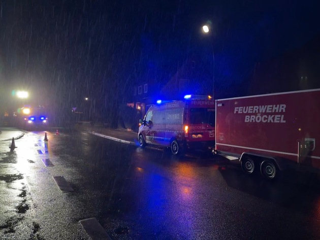 FW Flotwedel: Öllache ruft Feuerwehr Langlingen auf den Plan