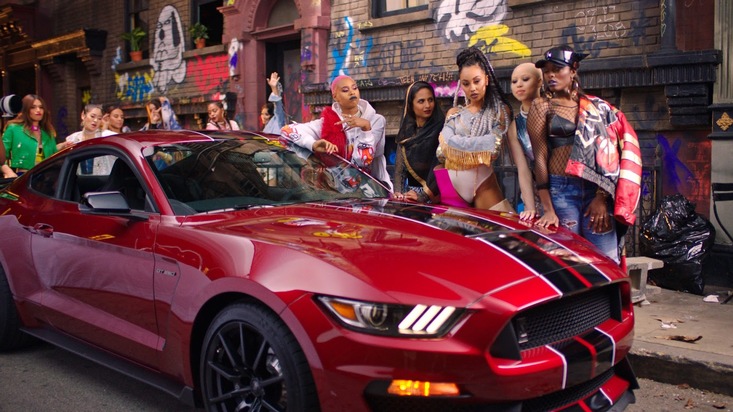 Ford-Werke GmbH: Auftritt des Ford Mustang GT im neuen Musikvideo der britischen R & B-Gruppe "Little Mix"